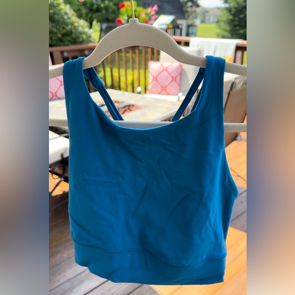 CRZ high neck sports bra size medium